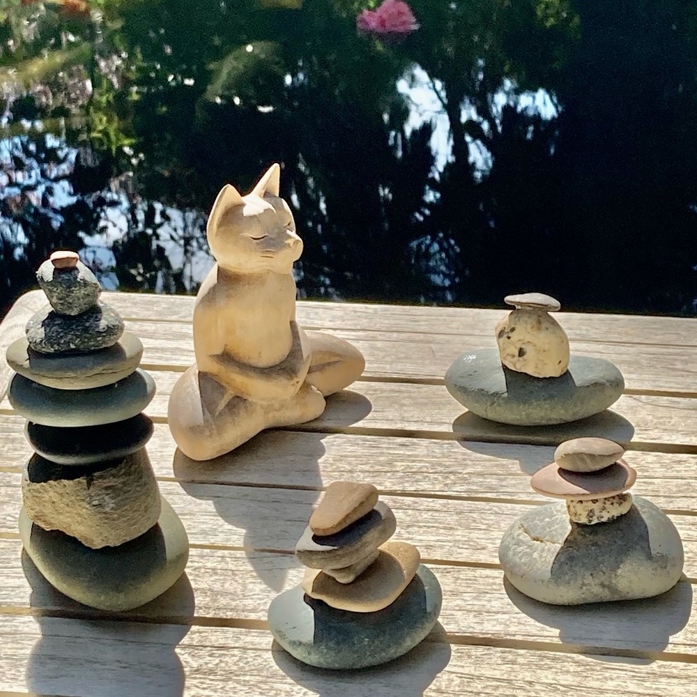 Balanced Stones Rock Art Set Hand Crafted Garden Home Decor New - Picture 7 of 12